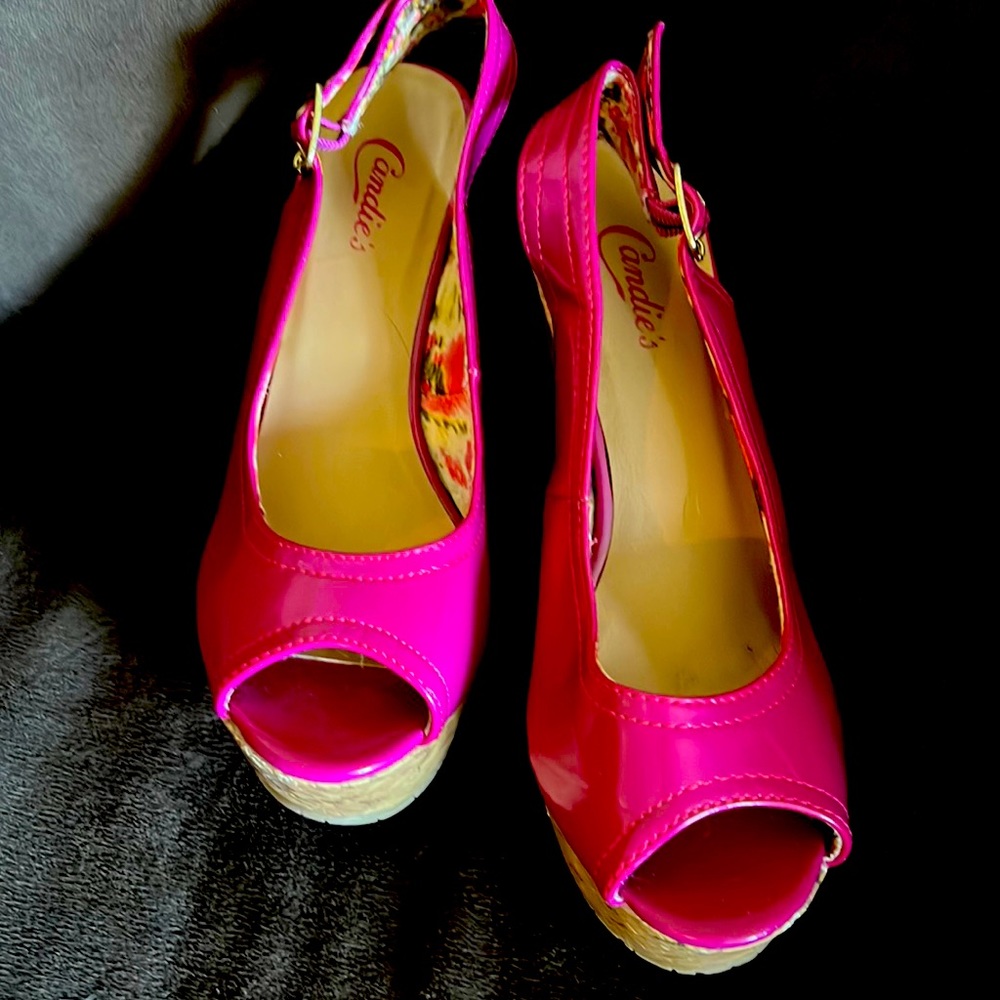 Pink candies wedges